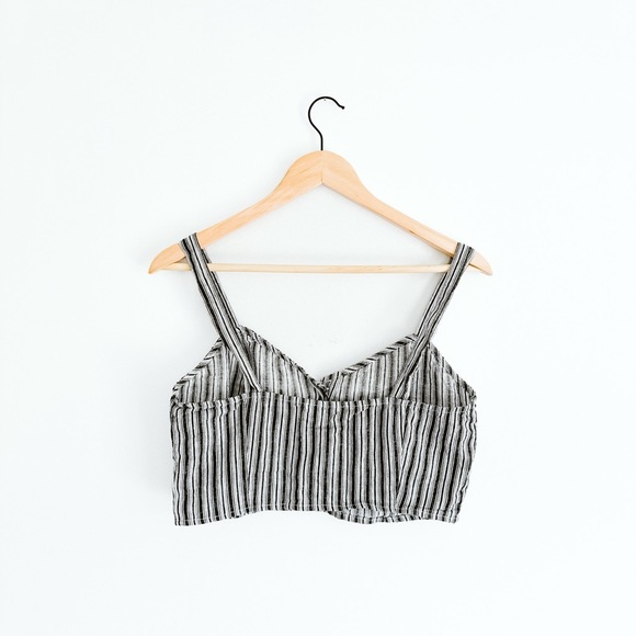 Amuse Society Womens Island Time Crop Tank Stripe - Size Medium - Picture 3 of 7